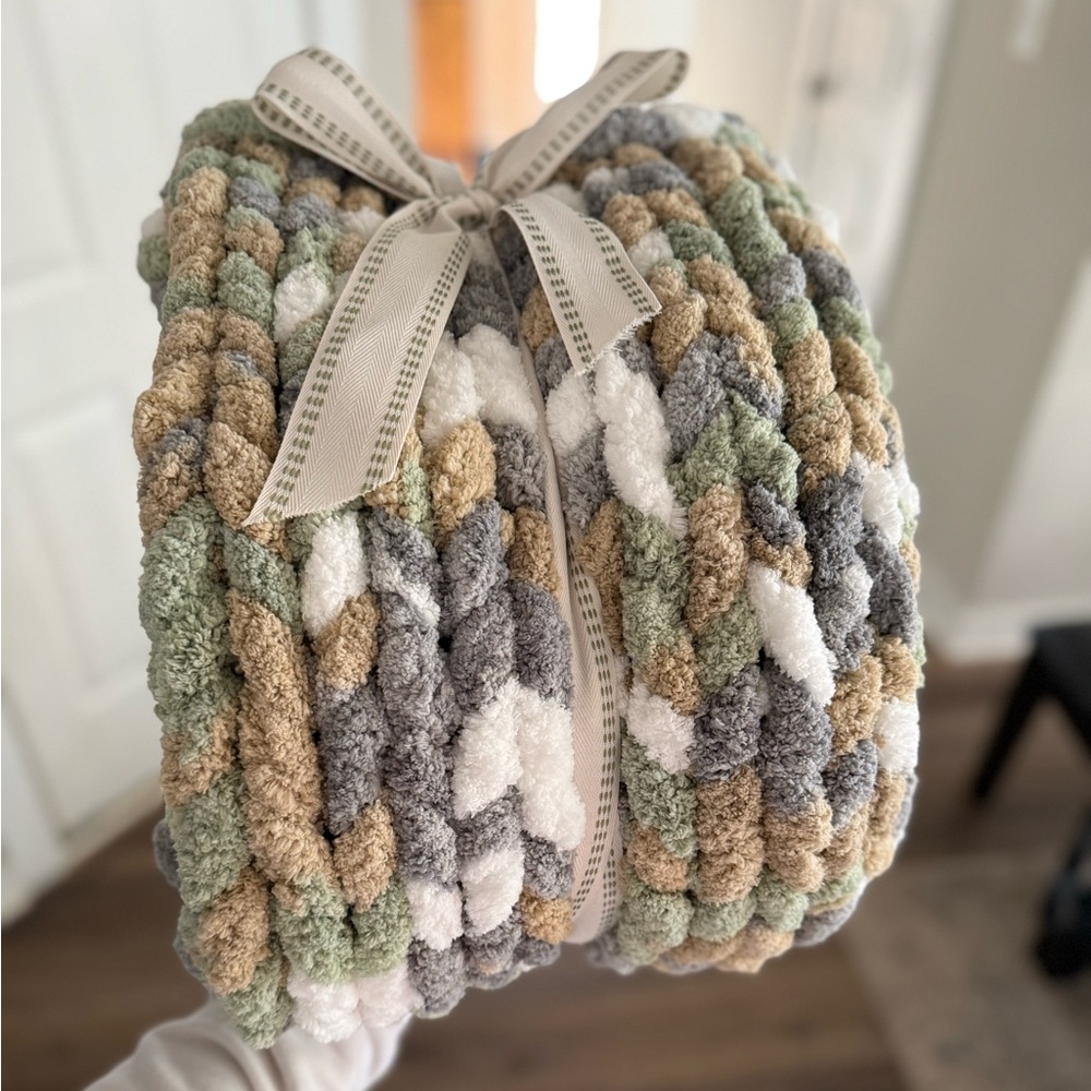 Handmade✨Cozy Multicolor Chunky Knit Blanket